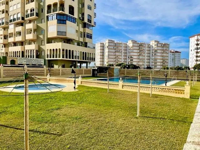 Gatu Villa Salada, Junto La Playa, Parking, Terraza, Aire Acc, Piscina, Wifi Solo Familias O Grupos Mayores De 25 Anos El Puerto de Santa Maria 0*,  Spain