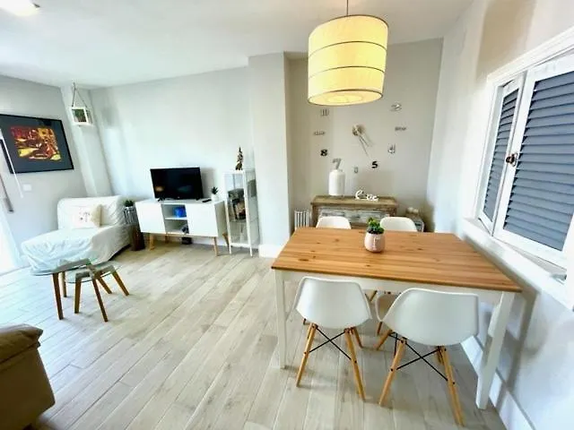 Gatu Villa Salada, Junto La Playa, Parking, Terraza, Aire Acc, Piscina, Wifi Solo Familias O Grupos Mayores De 25 Anos El Puerto de Santa Maria Apartment